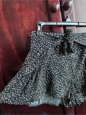 Black Speckled Tie-Waist Skort